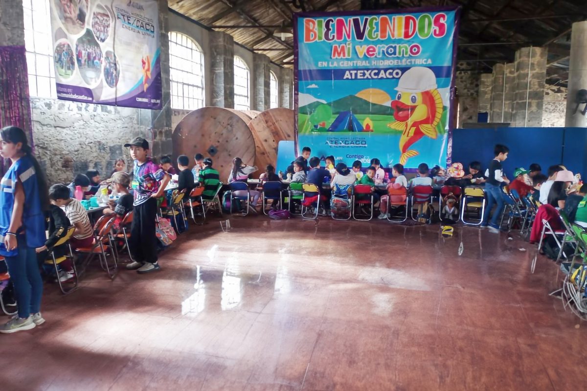 ¡90 niños disfrutaron su verano en Autlán!