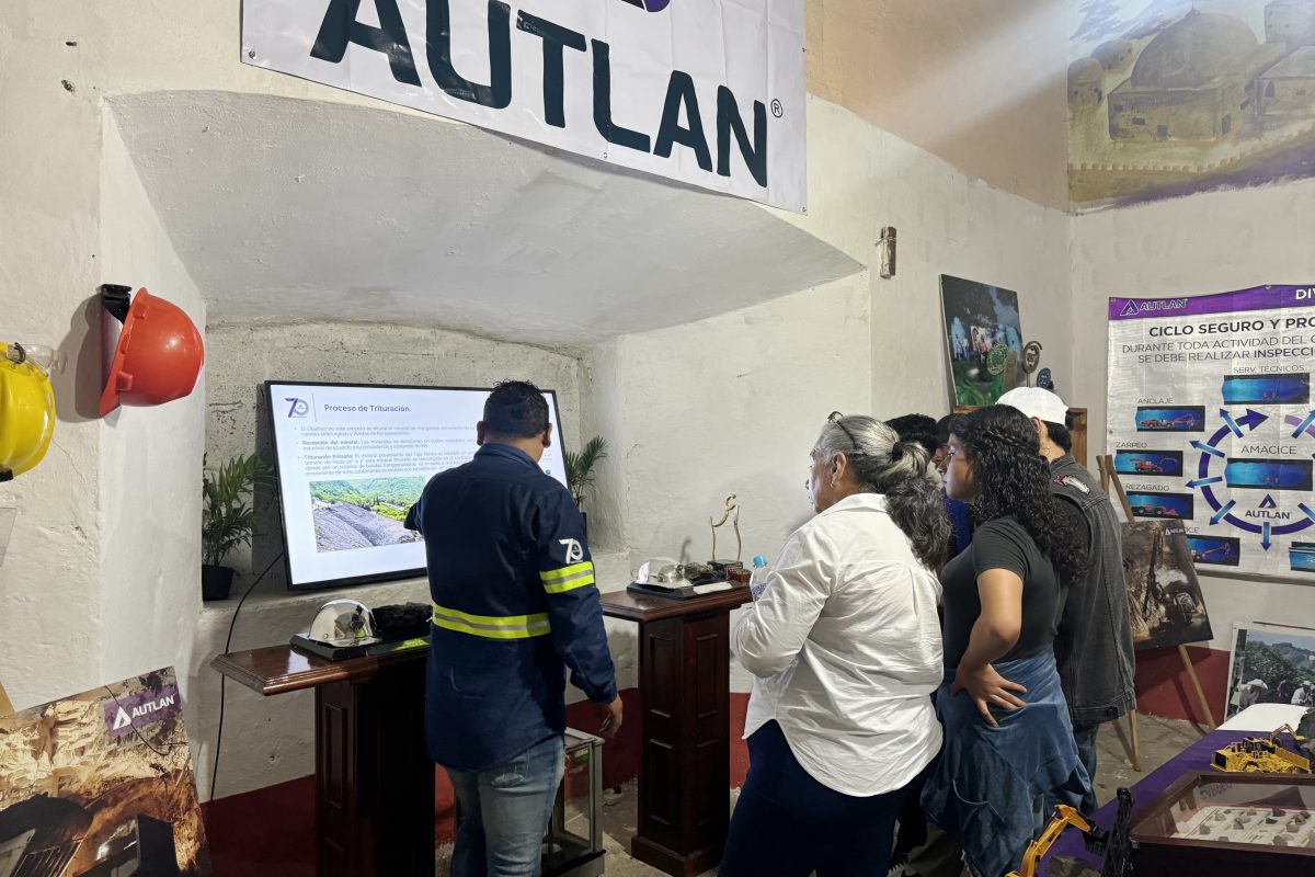 ¡Autlán participa en fiestas patronales en Tlanchinol!