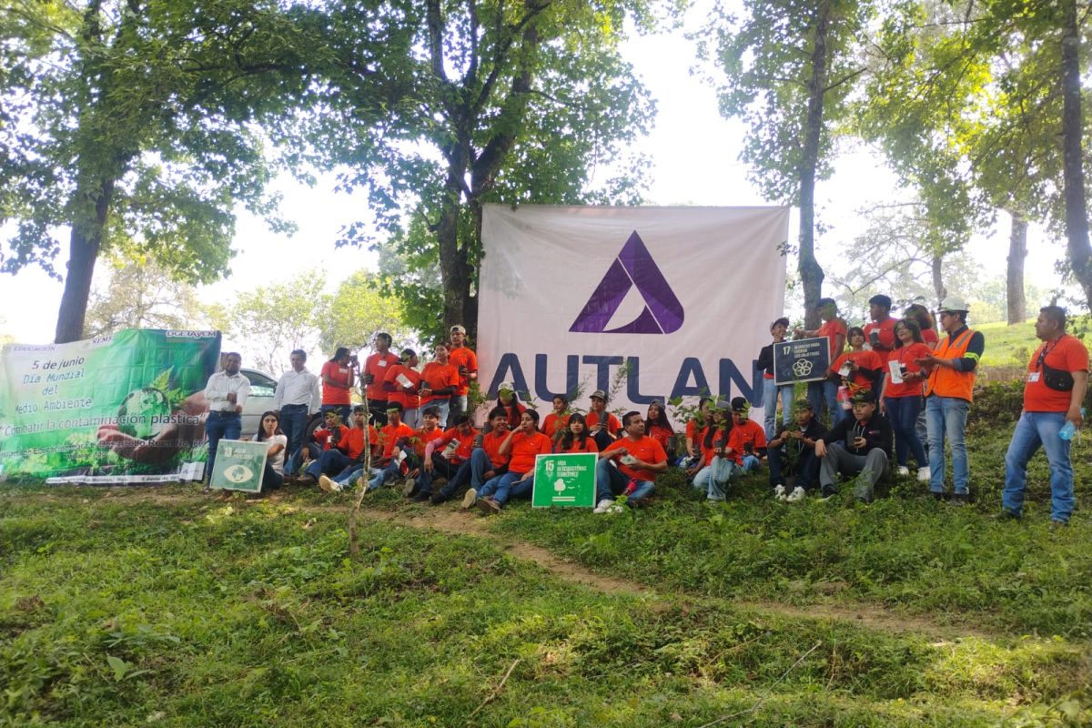 Autlán impulsa la reforestación y restauración ambiental en Hidalgo